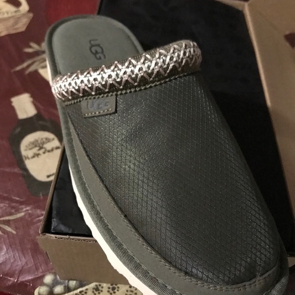 Shoes - Picture 5 of 10